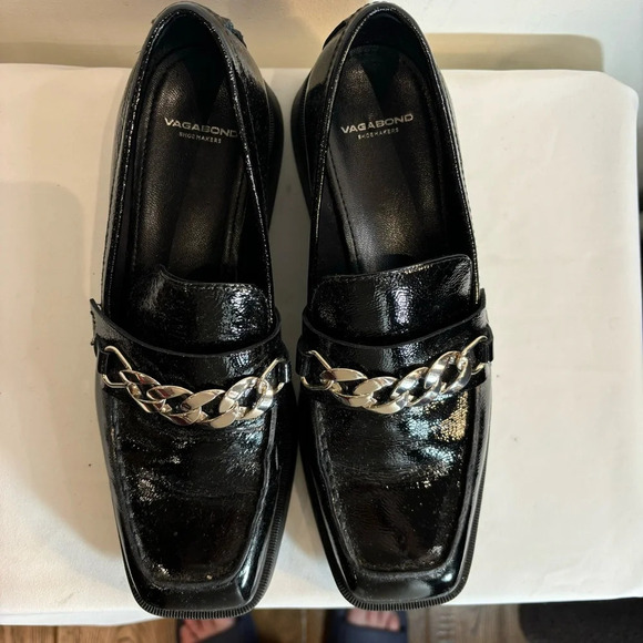 VAGABOND Sz 40 Chunky Loafers With Chain Accent Square Toe Patent Classic - Picture 3 of 10